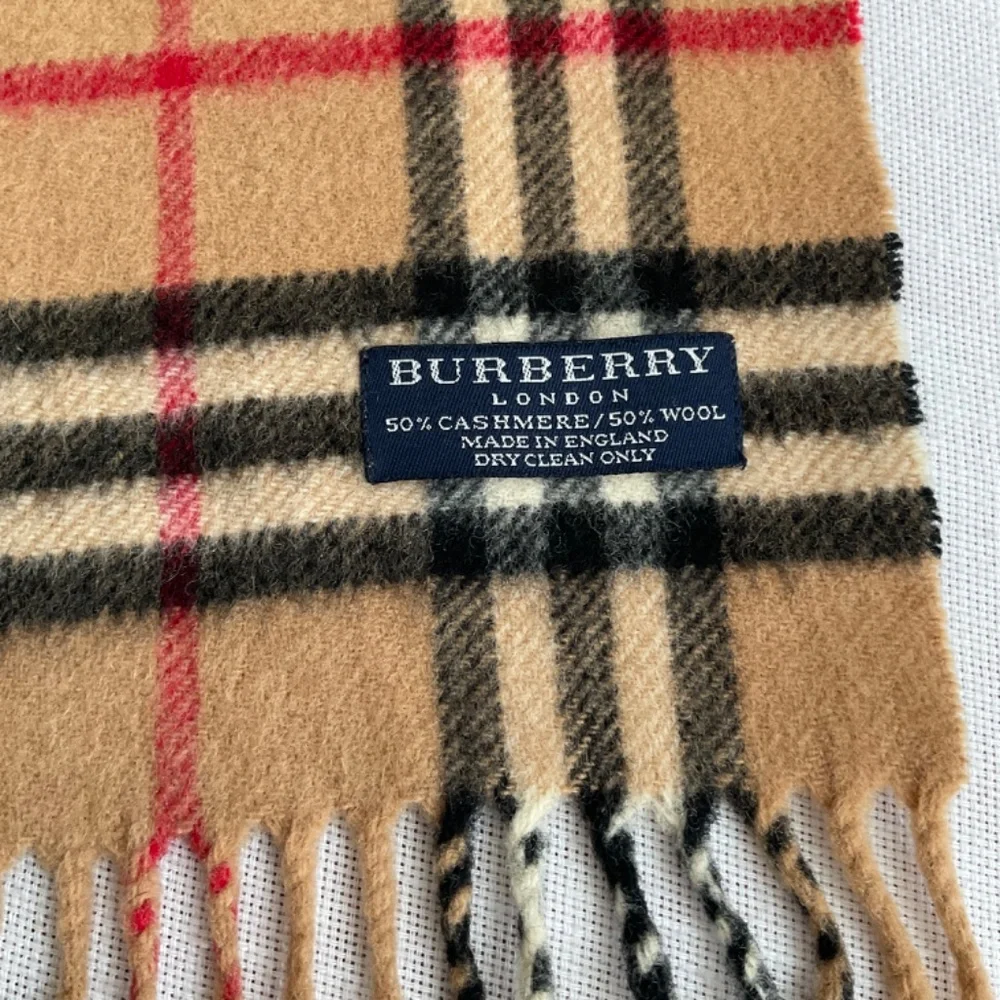 •Burberry London Classic Nova Check Plaid Wool Cashmere Fringed Scarf 56”x12”